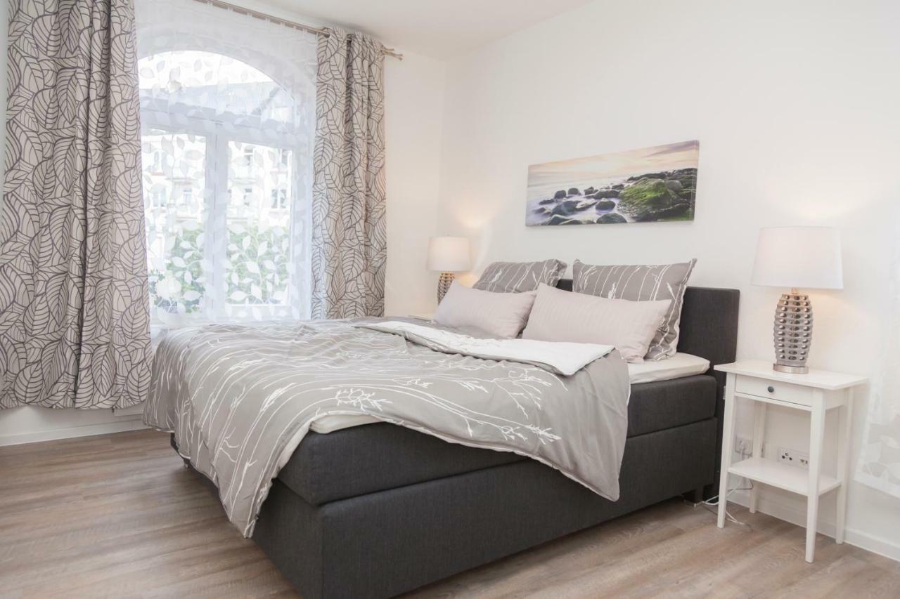 Stadtvilla mit Hafenpanorama Flensburg Exteriör bild